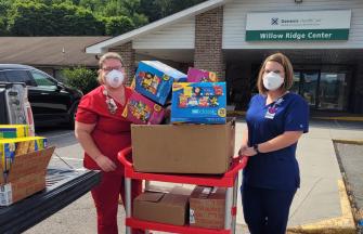 LT_donates snacks_LV-2