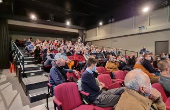 Picture of public consultation meeting on the Seilles quarry extension (December 2021)