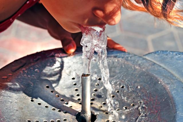 woman-drinking-water